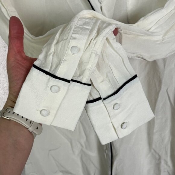 Sezane 100% Silk Elisa Black Ecru White Size 36 French / US 4 Button Top Blouse - Picture 8 of 14